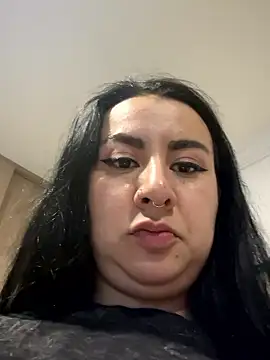 Abril Luv online show from December 2025 01:10:02 AM