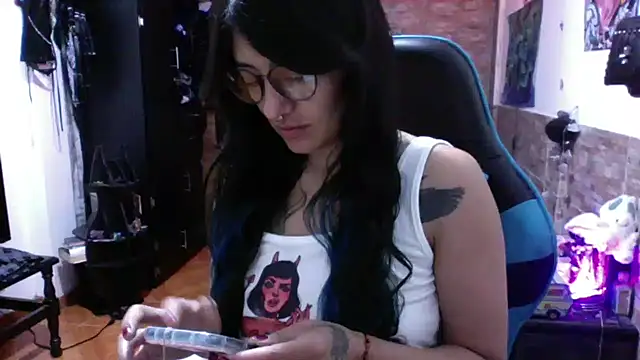 AngelaQueen  online show from September 2025 05:23:02 PM