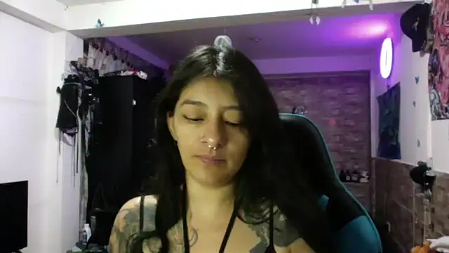 AngelaQueen  online show from September 2025 05:48:01 PM