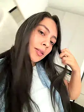 Sophie  Foxxx online show from November 2025 06:35:01 PM