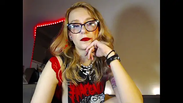 welliza online show from December 2024 11:48:01 PM