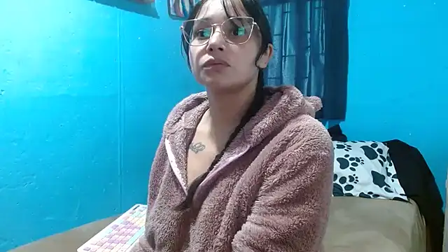 Snapshot of clarisse69 chatting on January 2025 10:27:02 PM clarisse69 online show from January 2025 10:27:02 PM