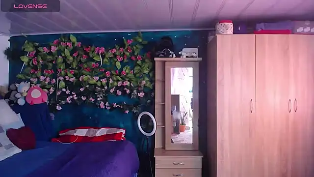 Samara Beltran online show from February 2025 03:32:01 PM