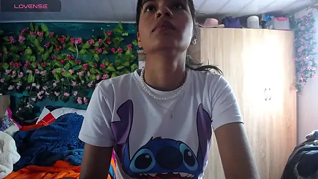Samara Beltran online show from February 2025 03:50:02 PM