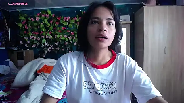 Samara Beltran online show from February 2025 05:04:02 PM