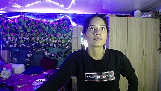 Samara Beltran online show from February 2025 03:34:02 AM