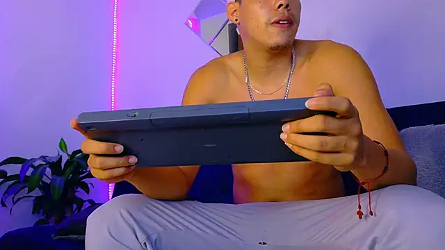 rick03 leto online show from November 2025 04:35:01 AM