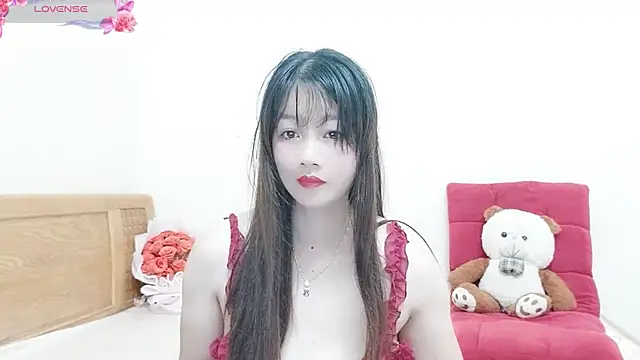 Holygirlsweet777 online show from September 2025 01:06:02 AM