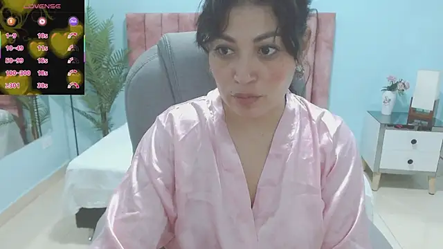 sophia hadid online show from December 2025 08:26:01 PM