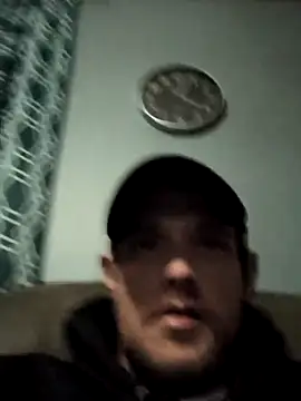 Snapshot of Midwestalpha chatting on December 2025 09:07:01 AM Midwestalpha online show from December 2025 09:07:01 AM