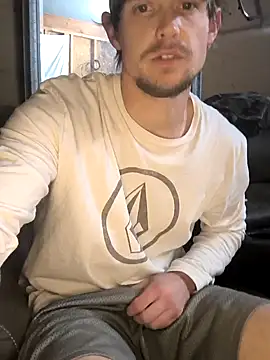 Snapshot of Midwestalpha chatting on December 2025 05:36:02 AM Midwestalpha online show from December 2025 05:36:02 AM