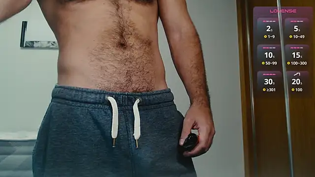 Snapshot of cutehairymacho chatting on November 2025 11:44:01 AM cutehairymacho online show from November 2025 11:44:01 AM