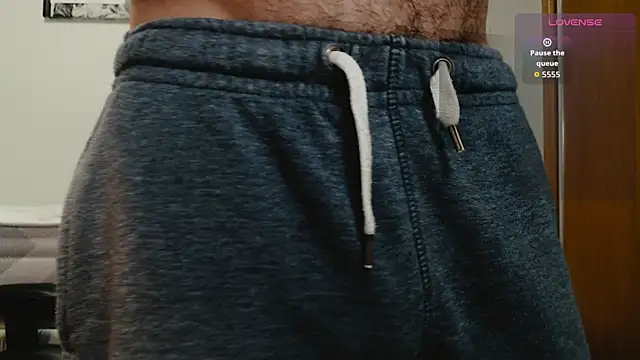 Snapshot of cutehairymacho chatting on November 2025 10:54:02 PM cutehairymacho online show from November 2025 10:54:02 PM