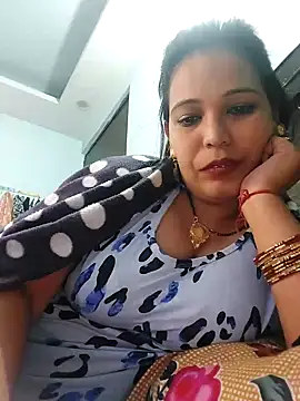 Poojabhabi101 online show from December 2024 04:50:01 PM