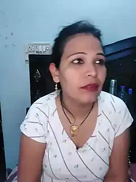 Poojabhabi101 online show from January 2025 05:50:01 PM