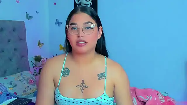 mabellfox online show from December 2024 07:29:01 PM