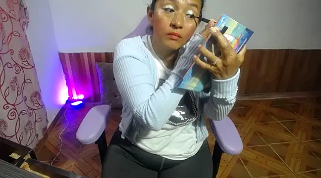 daleska ayala 1 online show from March 2025 07:49:02 PM