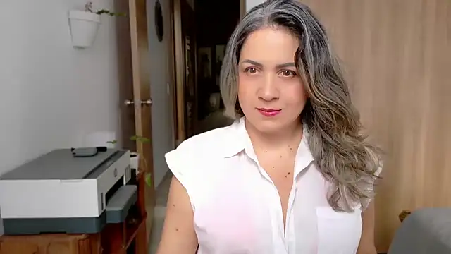 AVRAKEHDABRA online show from September 2025 08:00:02 PM