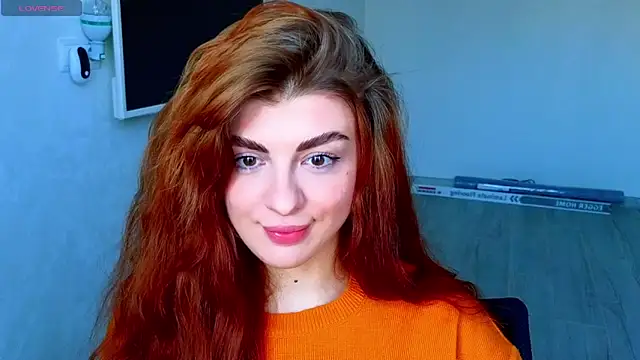 Snapshot of _comefeelme_ chatting on February 2025 01:42:02 PM comefeelme online show from February 2025 01:42:02 PM