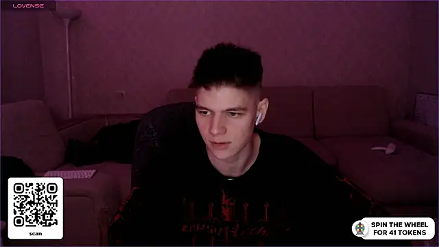dantebigboi300 online show from December 2024 07:30:02 PM