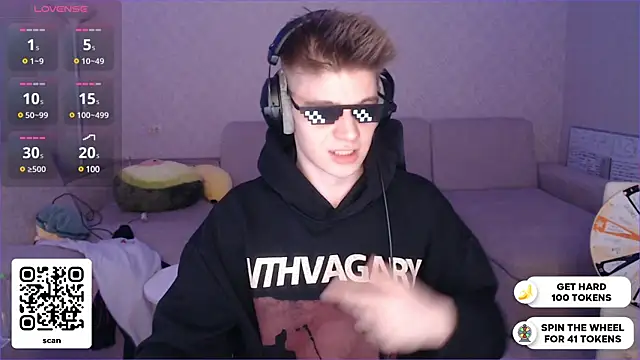 dantebigboi300 online show from December 2024 06:16:02 PM