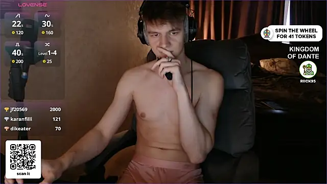 dantebigboi300 online show from February 2025 01:02:02 AM