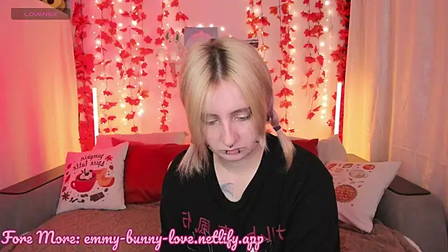EmmyBunny online show from September 2025 03:34:02 PM