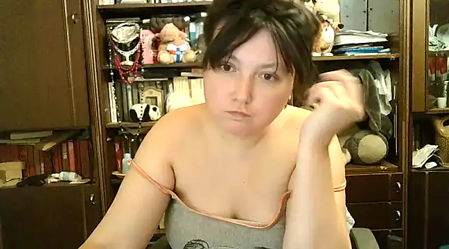 Snapshot of CarrieQPeach chatting on December 2024 06:16:01 PM CarrieQPeach online show from December 2024 06:16:01 PM