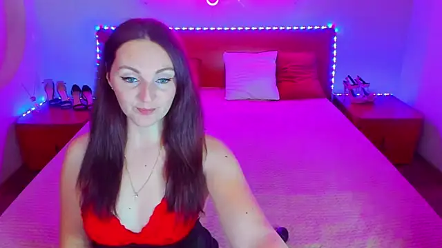 MagicEyess online show from December 2024 02:06:01 PM