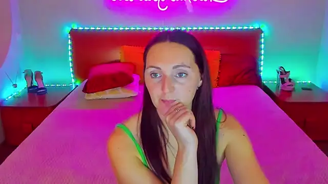 MagicEyess online show from December 2024 02:16:02 PM