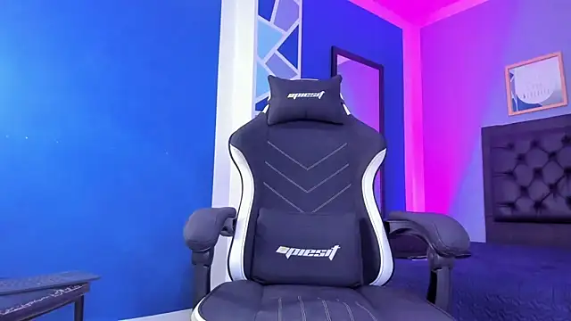 Snapshot of alex_oficial chatting on December 2025 06:10:01 AM alex oficial online show from December 2025 06:10:01 AM