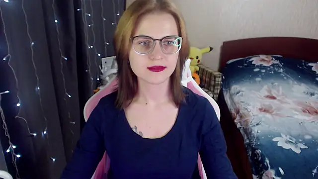 MissBrightShine online show from January 2025 04:00:02 PM