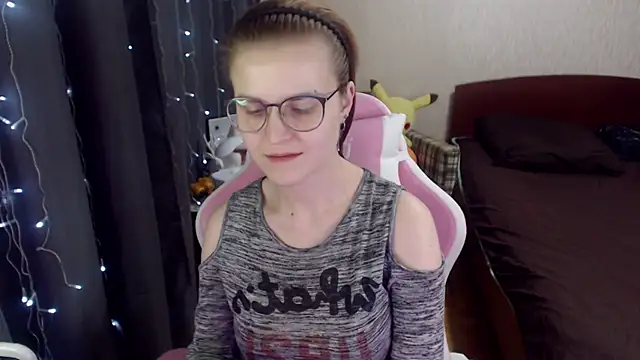 MissBrightShine online show from January 2025 04:18:02 PM