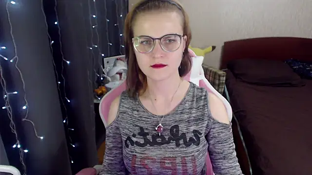 MissBrightShine online show from January 2025 12:47:02 PM