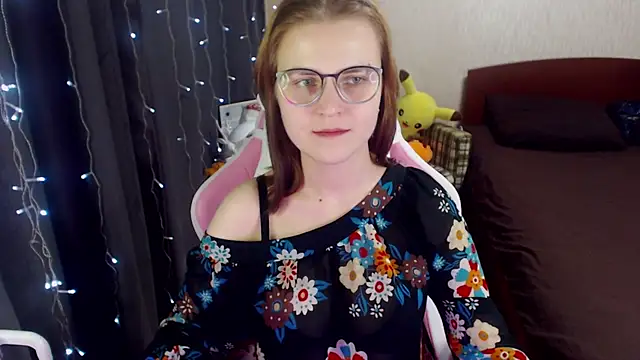 MissBrightShine online show from January 2025 01:11:01 PM