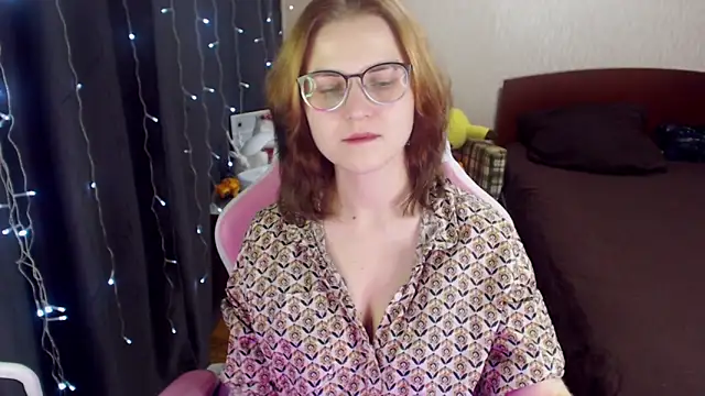 MissBrightShine online show from January 2025 12:31:01 PM