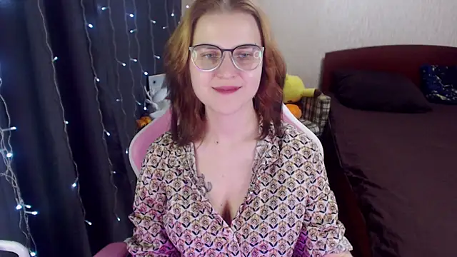 MissBrightShine online show from January 2025 01:27:01 PM