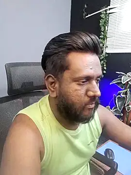 Rayansmith  online show from November 2025 06:19:01 AM