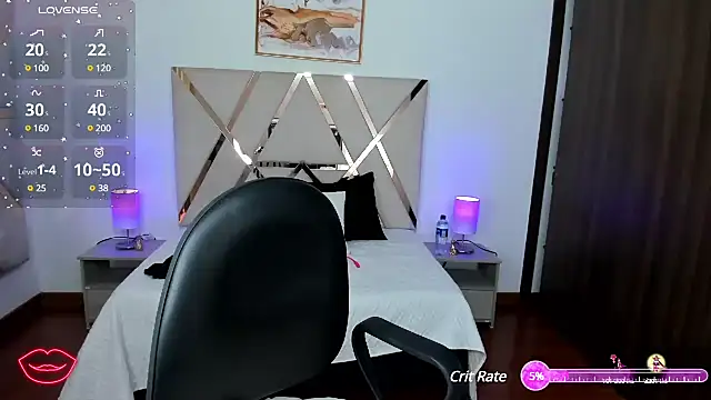 carolynne18 online show from January 2025 12:15:01 PM