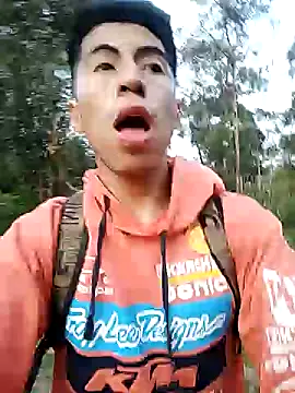 Snapshot of Alexander9827 chatting on January 2025 11:29:01 PM Alexander9827 online show from January 2025 11:29:01 PM