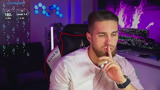 Snapshot of Sweeet__boy chatting on December 2025 06:45:02 PM Sweeet boy online show from December 2025 06:45:02 PM