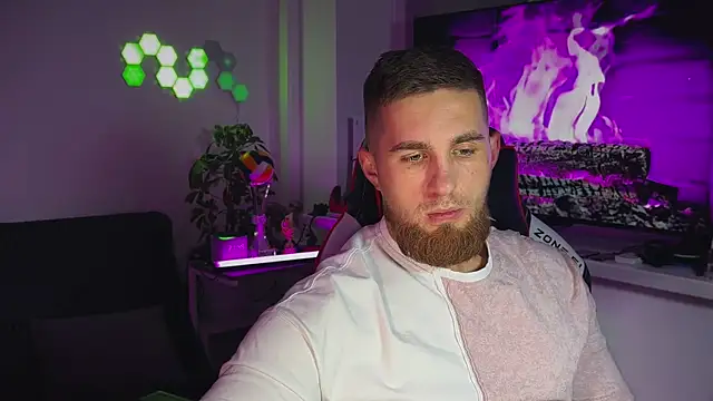 Snapshot of Sweeet__boy chatting on December 2025 06:49:02 PM Sweeet boy online show from December 2025 06:49:02 PM