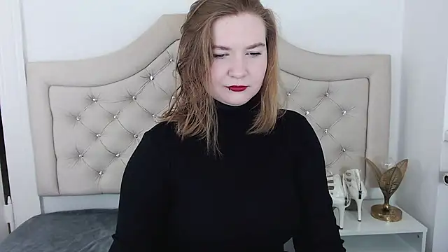 LaraDream online show from December 2024 12:09:01 AM