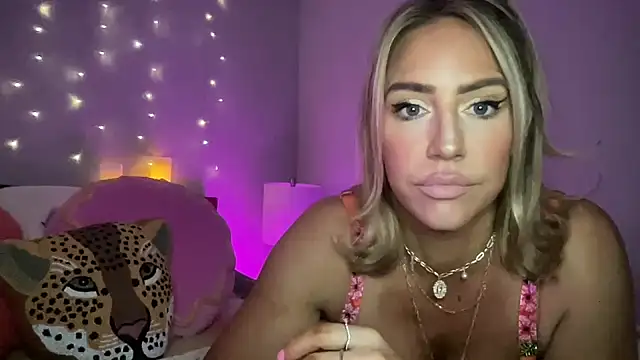 Fitnessbabe69 online show from December 2024 11:30:02 AM